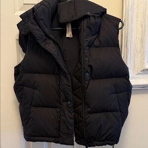 Lululemon Puffer  vest with hood